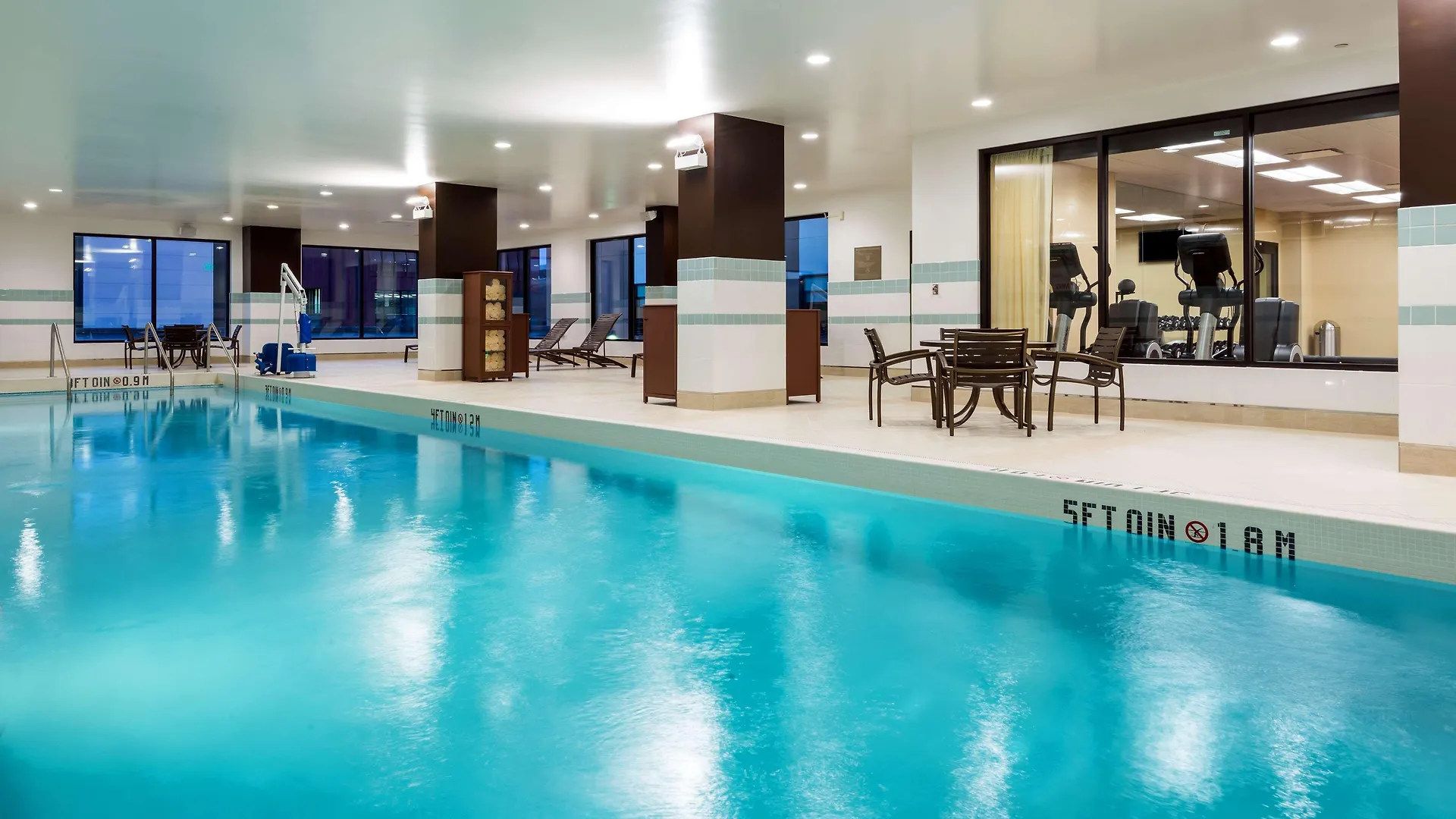 Hyatt Place Nashville Downtown 3*,