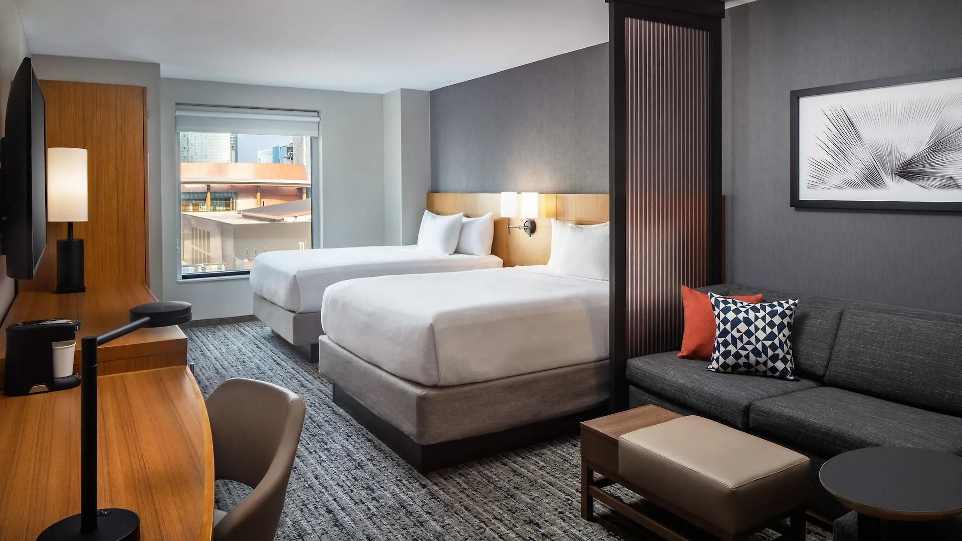 Hyatt Place Nashville Downtown